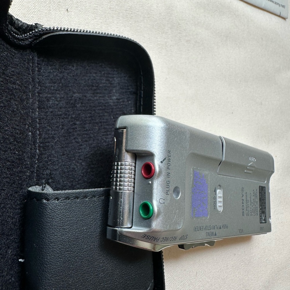Working Sony Silver IC Recorder and Digital Voice Editor 2 - Picture 5 of 10